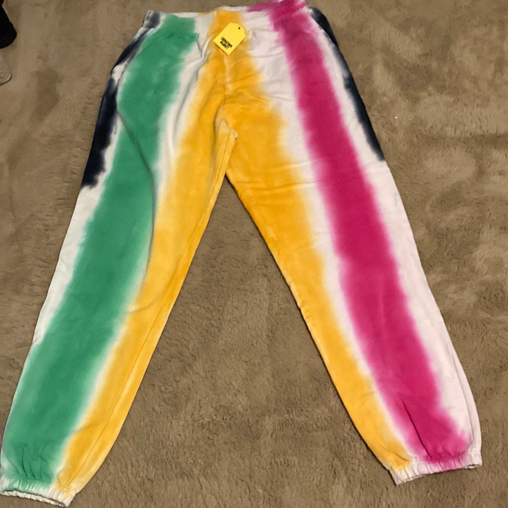 NWT  CHINATOWN MARKET SZ XXL JOGGERS